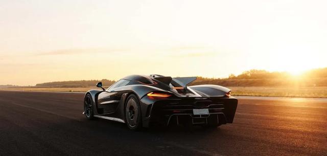 新夺回直线, Absol, Jesko