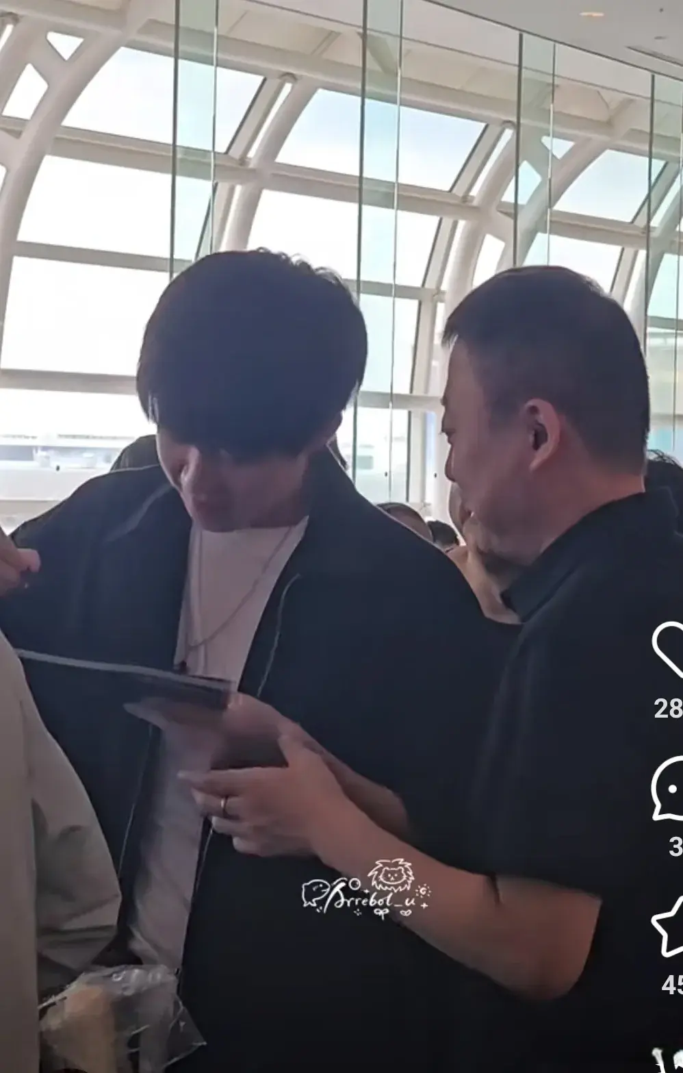 国乒昨日回, 马琳在机场