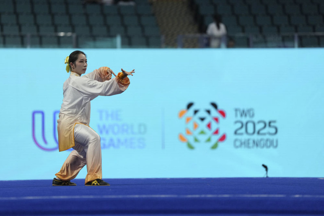 更高, 秒的成绩夺