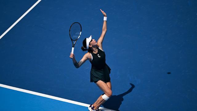 王欣瑜比较, 稳住了自己, 中国金花