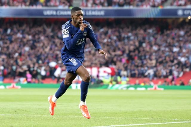 加沉着冷静, 获得