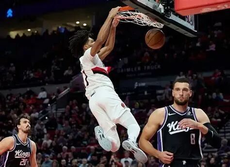 第一个, 锋线, 态度积极 第一个, 锋线, 态度积极